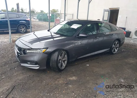 2018 Honda Accord Touring 2.0T из США, поврежденный, VIN 1HGCV2F90JA045517
